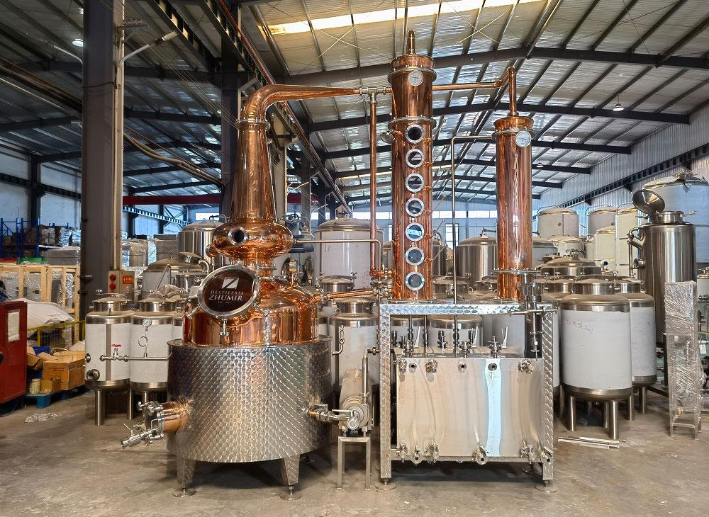 <b>500L Copper distillation system for whi</b>